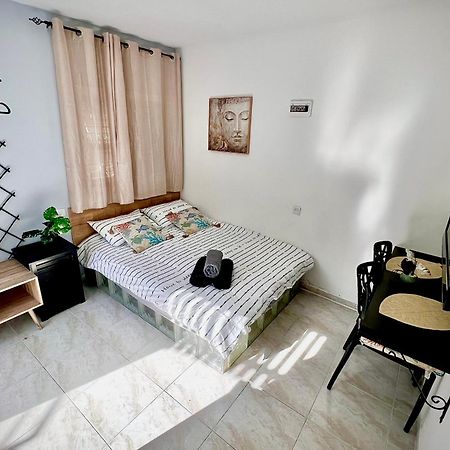 Maya Studio Eilat Luaran gambar