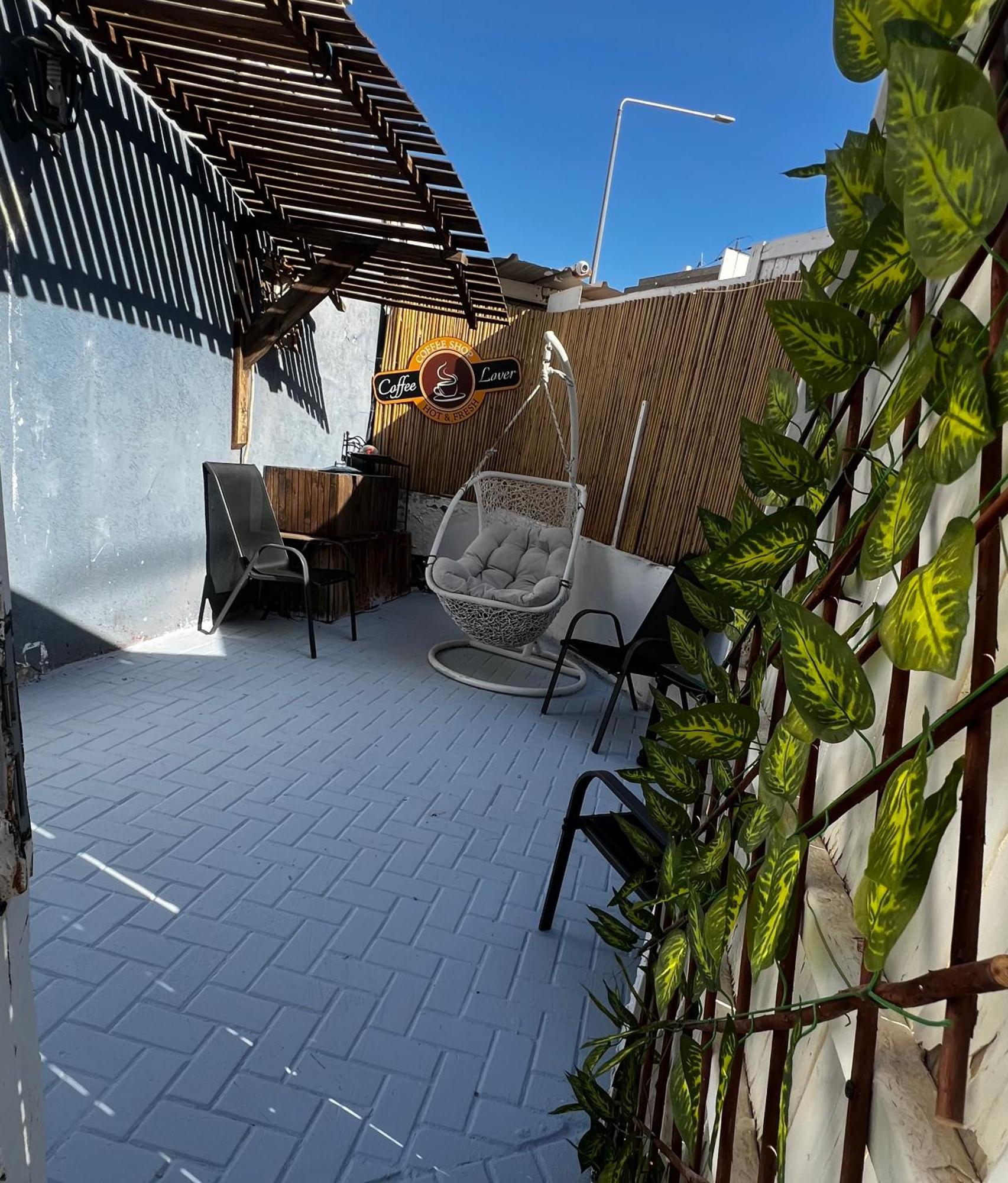 Maya Studio Eilat Luaran gambar