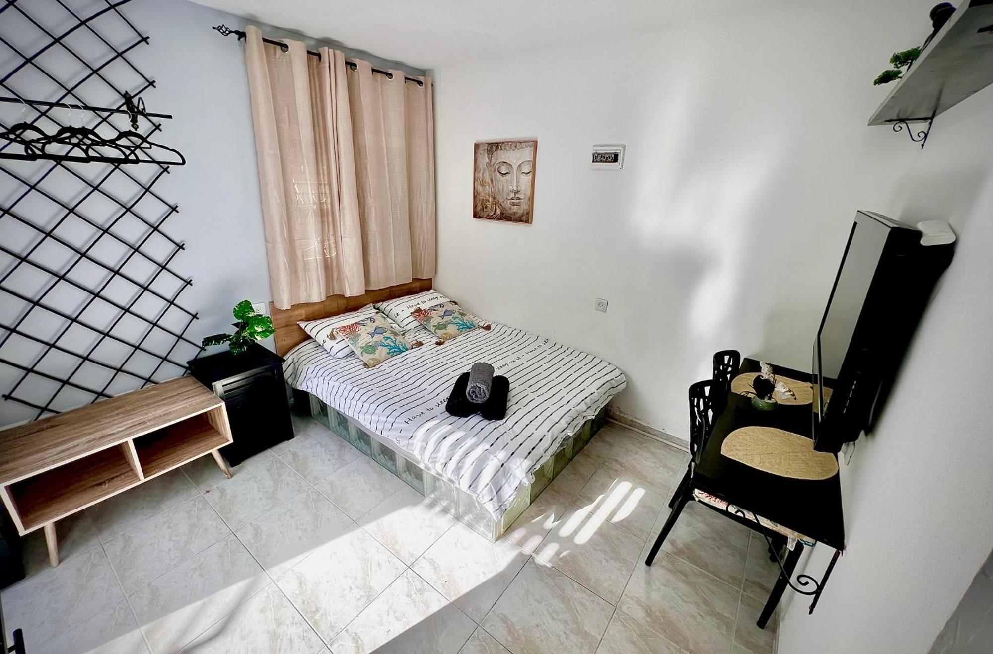 Maya Studio Eilat Luaran gambar