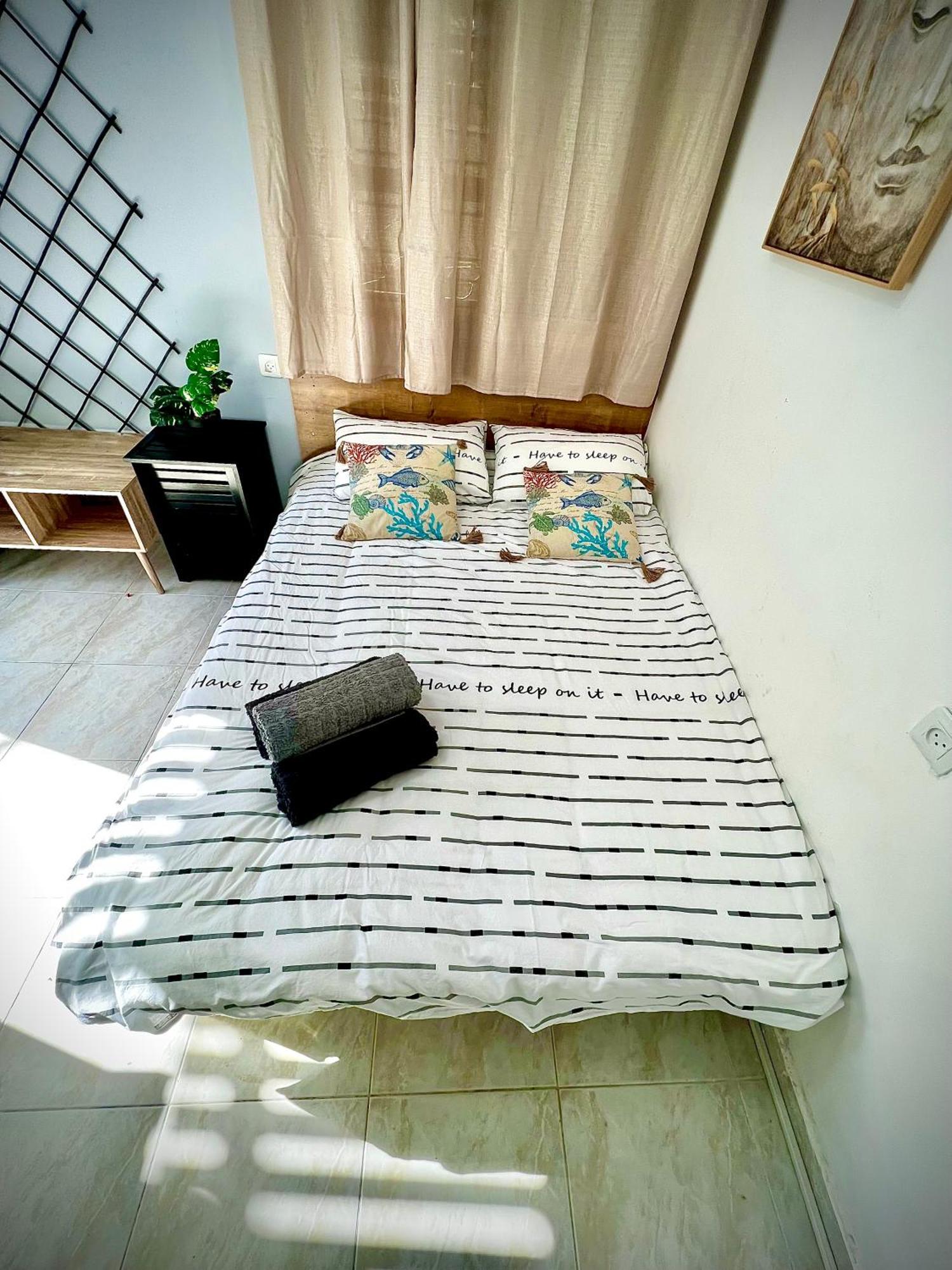 Maya Studio Eilat Luaran gambar